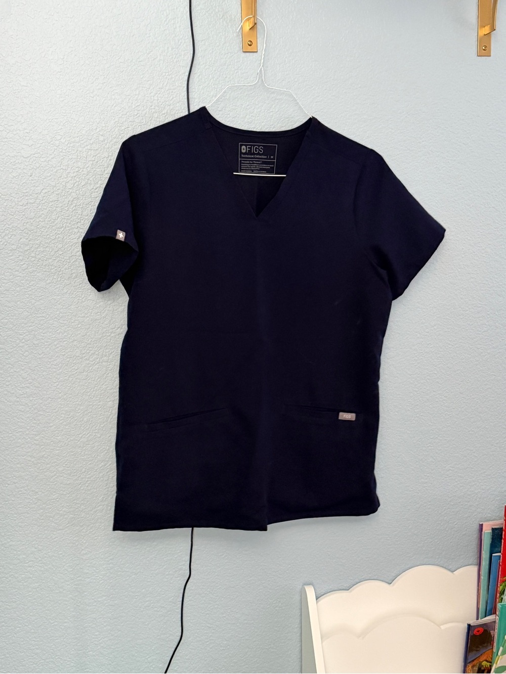 FIGS Navy Casma 3 pocket scrub top